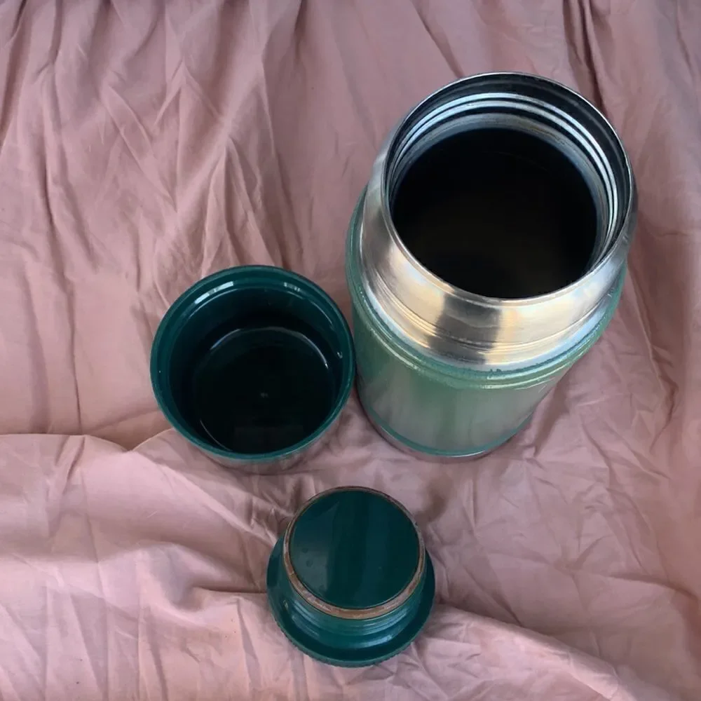 STANLEY, wide mouth, soup thermos, measuring approximately 9 1/2 inches - Picture 2 of 2